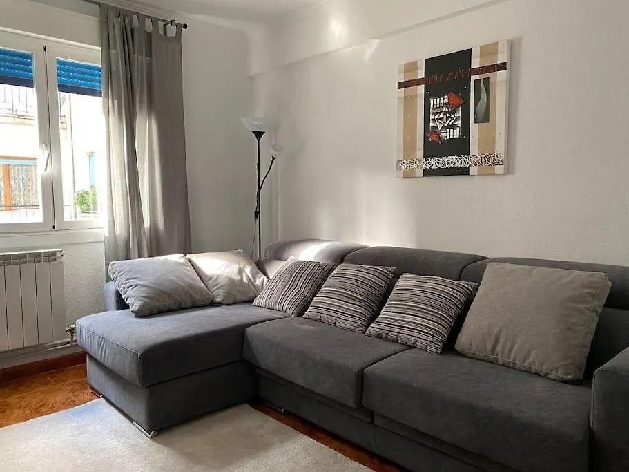 80 M2 Recien Reformado, Acogedor Y Elegante. Apartment Balmaseda Spain